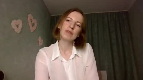 Snapshot of sweet_lilbunny chatting on 09/21/25, 05:47 sweet_lilbunny online show from 09/21/25, 05:47