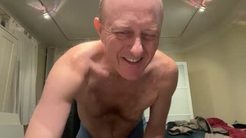 sweet_love_2020 online show from 10/27/25, 12:15