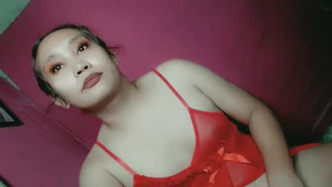 Snapshot of sweet_lover5 chatting on 02/18/25, 03:54 SWEET LOVE online show from 02/18/25, 03:54