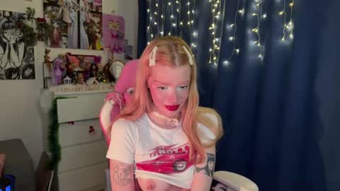 Snapshot of sweet_melissa133 chatting on 12/18/24, 04:17 Melissa. Join me on Fansly link in social medias online show from 12/18/24, 04:17