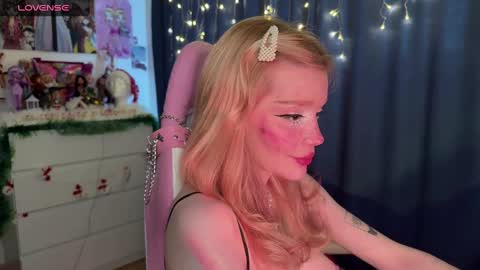 Snapshot of sweet_melissa133 chatting on 12/21/24, 12:06 Melissa. Join me on Fansly link in social medias online show from 12/21/24, 12:06