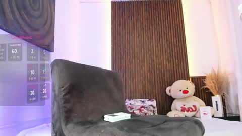 Melody online show from 10/19/25, 10:10