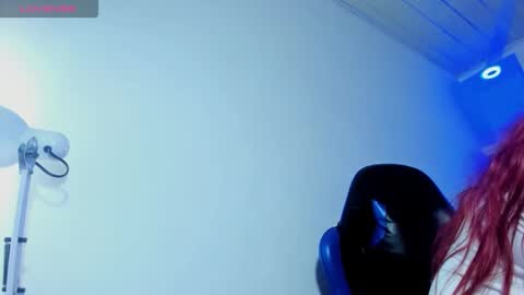 Snapshot of sweet_melody_xx chatting on 09/24/25, 10:40 MELODY online show from 09/24/25, 10:40