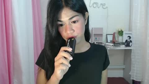 Snapshot of sweet_melonxxx chatting on 12/10/24, 09:33 Melon online show from 12/10/24, 09:33