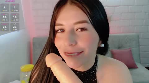 Snapshot of sweet_miaa24 chatting on 09/14/25, 12:37 Sweet Mia online show from 09/14/25, 12:37