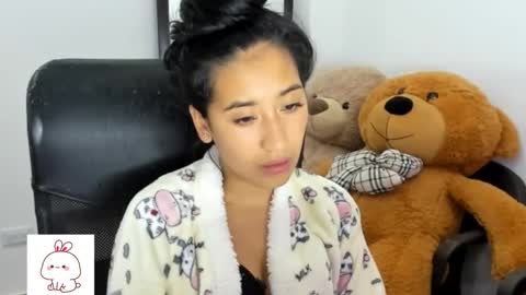 Snapshot of sweet_nhaomy chatting on 09/10/25, 12:43 Nhaomy online show from 09/10/25, 12:43