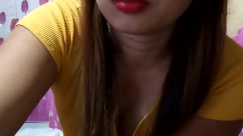 Nina online show from 02/10/25, 12:39