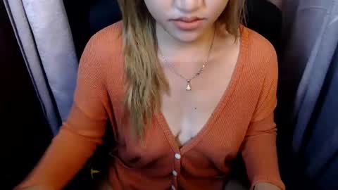 Snapshot of sweet_pee1 chatting on 03/06/25, 03:13 Jane online show from 03/06/25, 03:13