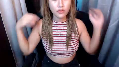 Snapshot of sweet_pee1 chatting on 03/07/25, 09:51 Jane online show from 03/07/25, 09:51