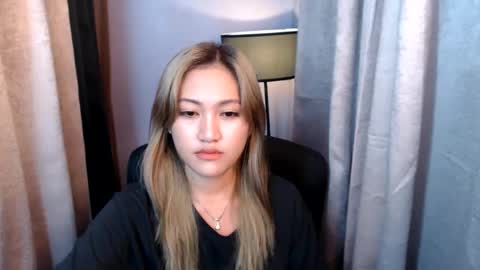 Snapshot of sweet_pee1 chatting on 03/11/25, 05:16 Jane online show from 03/11/25, 05:16