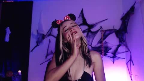 Penny  online show from 10/19/25, 09:26