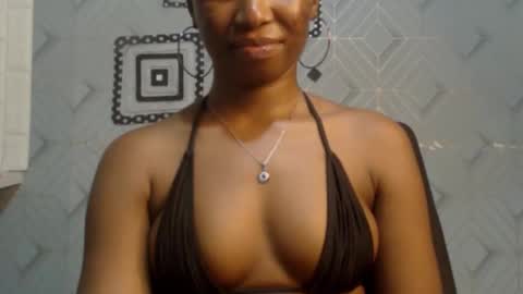 Snapshot of sweet_puna chatting on 01/24/25, 10:00 Nancy online show from 01/24/25, 10:00