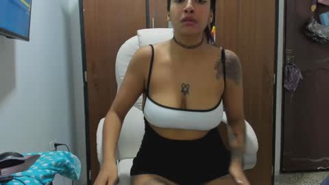 Snapshot of sweet_robyn chatting on 01/01/25, 07:41 sweet_robyn online show from 01/01/25, 07:41