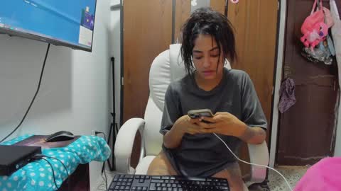 Snapshot of sweet_robyn chatting on 01/17/25, 08:55 sweet_robyn online show from 01/17/25, 08:55