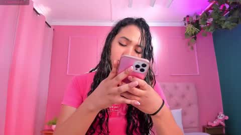 Snapshot of sweet_starxx chatting on 03/09/25, 05:39 Yeileen online show from 03/09/25, 05:39