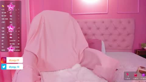 Snapshot of sweet_starxx chatting on 10/21/25, 06:30 Yeileen online show from 10/21/25, 06:30