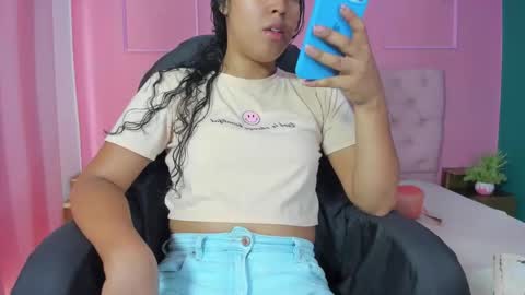 Snapshot of sweet_starxx chatting on 11/10/25, 06:51 Yeileen online show from 11/10/25, 06:51