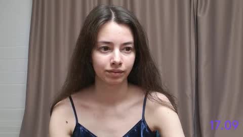 Snapshot of sweet_sweet_angel chatting on 09/17/25, 08:27 Angel online show from 09/17/25, 08:27