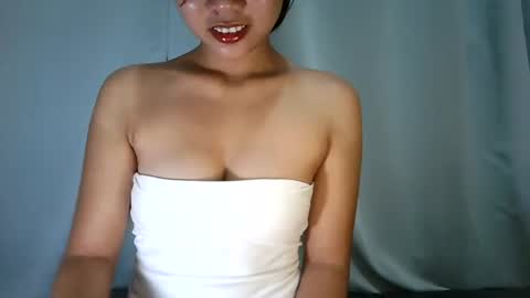 sweet_thea19 online show from 10/20/25, 05:57