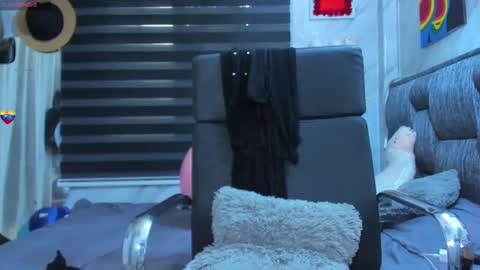 Isabella online show from 10/09/25, 07:56