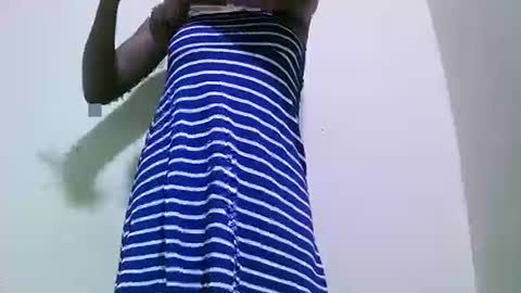 Snapshot of sweet_vishy chatting on 10/08/25, 12:25 sweet_vishy online show from 10/08/25, 12:25