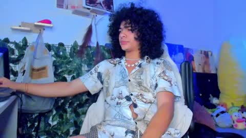 Snapshot of sweet_vond chatting on 01/19/25, 08:41 Steven independent model online show from 01/19/25, 08:41