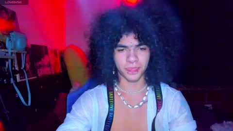 Snapshot of sweet_vond chatting on 02/10/25, 03:03 Steven independent model online show from 02/10/25, 03:03