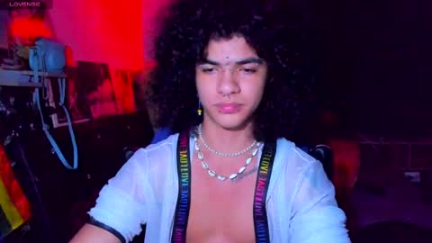 Snapshot of sweet_vond chatting on 02/10/25, 06:09 Steven independent model online show from 02/10/25, 06:09