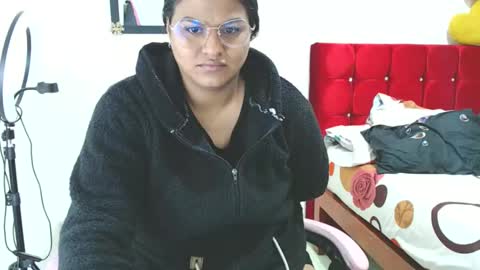 Snapshot of sweetalmaa chatting on 01/14/25, 09:45 Alma online show from 01/14/25, 09:45