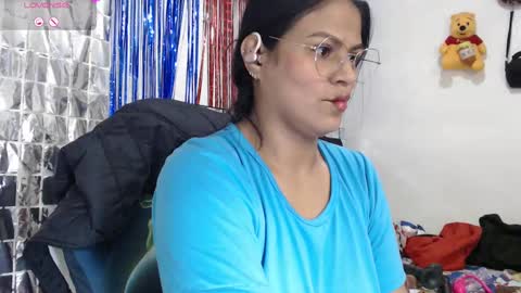 Snapshot of sweetalmaa chatting on 09/14/25, 11:53 Alma online show from 09/14/25, 11:53