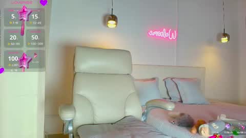 Snapshot of sweetandreagil chatting on 02/19/25, 04:44 Andrea Cheryl GiLandreagil80 In Instagram online show from 02/19/25, 04:44