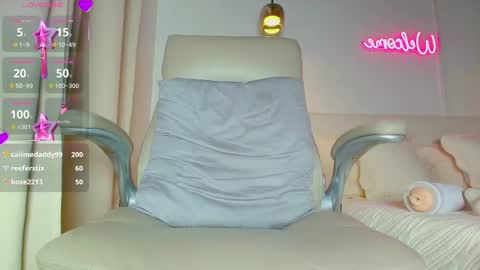Snapshot of sweetandreagil chatting on 03/04/25, 07:01 Andrea Cheryl GiLandreagil80 In Instagram online show from 03/04/25, 07:01