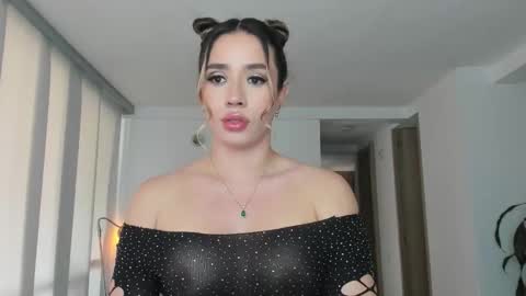 Snapshot of sweetann08 chatting on 03/05/25, 03:51 Camila online show from 03/05/25, 03:51