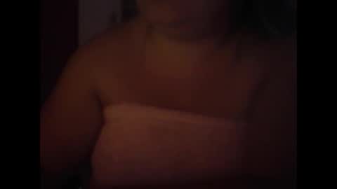 Snapshot of sweetapple808216 chatting on 12/17/24, 07:59 sweetapple808216 online show from 12/17/24, 07:59