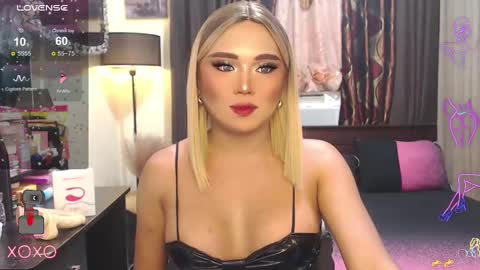 Snapshot of sweetbella118 chatting on 12/16/24, 07:15 bella online show from 12/16/24, 07:15