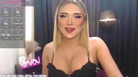 Snapshot of sweetbella118 chatting on 02/07/25, 07:18 bella online show from 02/07/25, 07:18