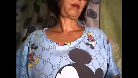 Snapshot of sweetbella24 chatting on 10/08/25, 01:31 im anne online show from 10/08/25, 01:31