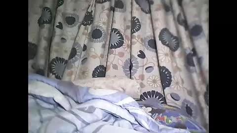 Snapshot of sweetbella24 chatting on 10/20/25, 11:32 im anne online show from 10/20/25, 11:32