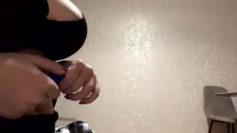 sweetch3rry11 online show from 11/27/25, 02:41