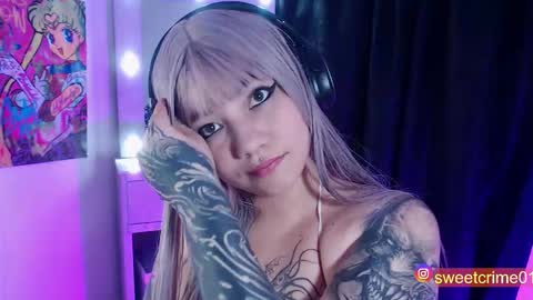       Independent model online show from 10/11/25, 04:33