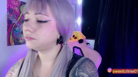       Independent model online show from 10/29/25, 04:26