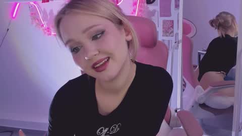 Lane online show from 10/22/25, 07:57