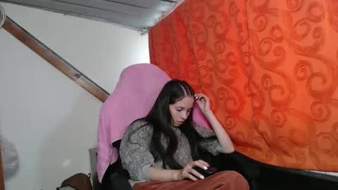 Snapshot of sweetdam12 chatting on 01/08/25, 07:13 sweetdam12 online show from 01/08/25, 07:13