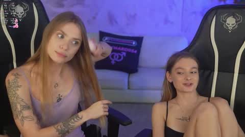 Snapshot of sweetdesiree_ chatting on 11/13/25, 03:55 Amelia online show from 11/13/25, 03:55