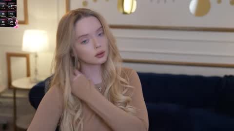 Snapshot of sweetdesiree_ chatting on 11/19/25, 11:43 Amelia online show from 11/19/25, 11:43