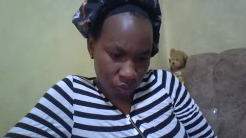 sweetdiva2012 online show from 02/02/25, 04:26