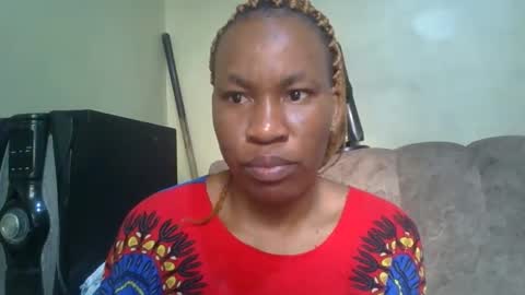 sweetdiva2012 online show from 09/28/25, 04:40