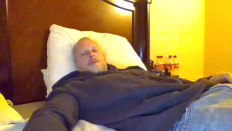 Snapshot of sweetg233 chatting on 01/24/25, 03:00 sweetg233 online show from 01/24/25, 03:00