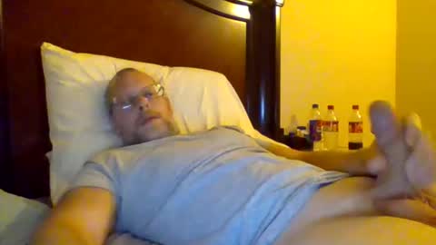 Snapshot of sweetg233 chatting on 09/23/25, 03:53 sweetg233 online show from 09/23/25, 03:53