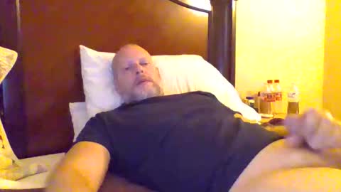 Snapshot of sweetg233 chatting on 11/14/25, 06:28 sweetg233 online show from 11/14/25, 06:28